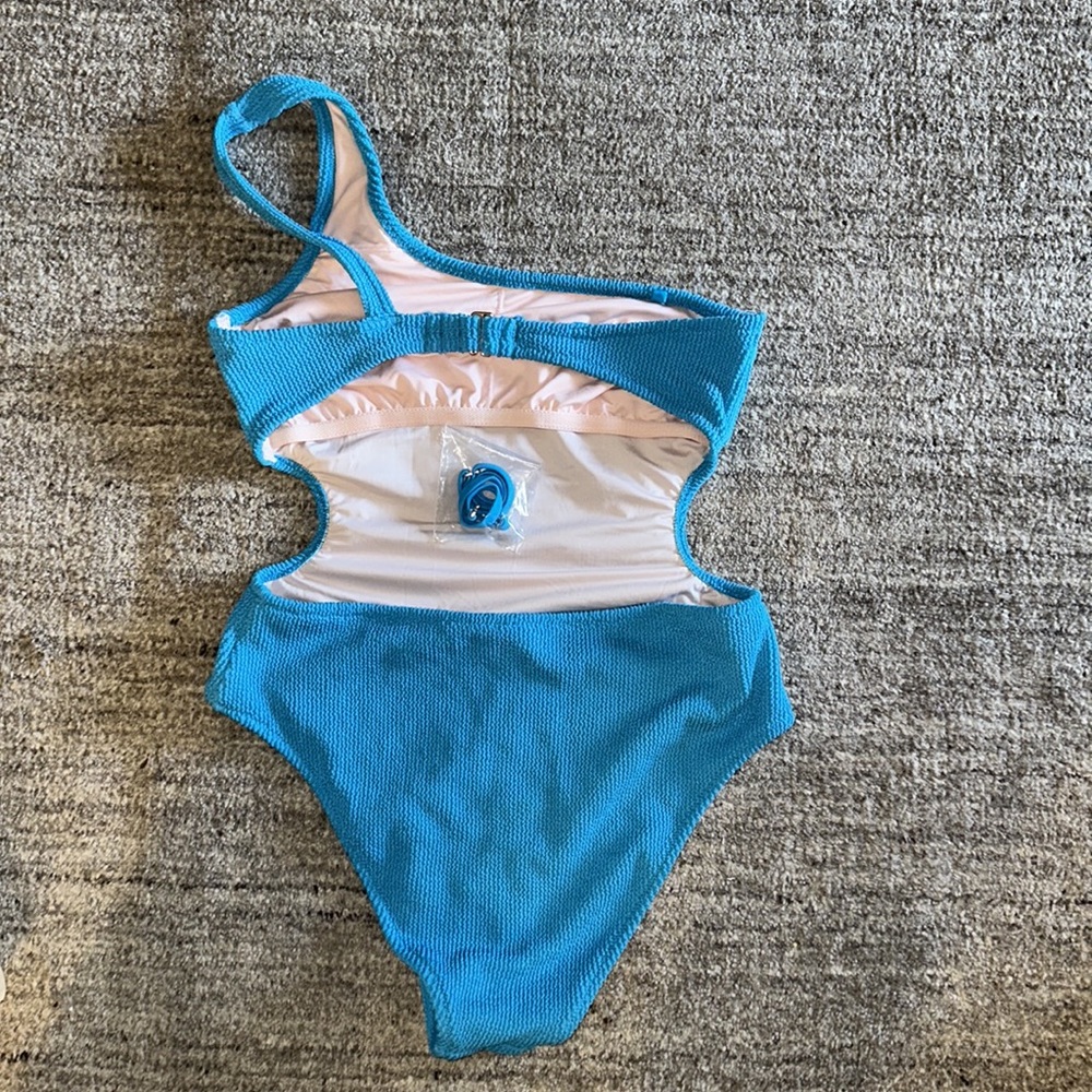TARGET SWIM - Picture 2 of 4